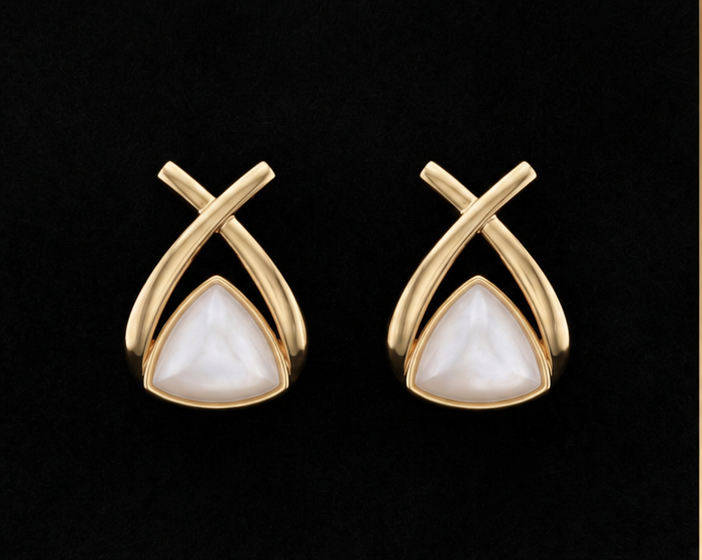 Elara Pearl Studs