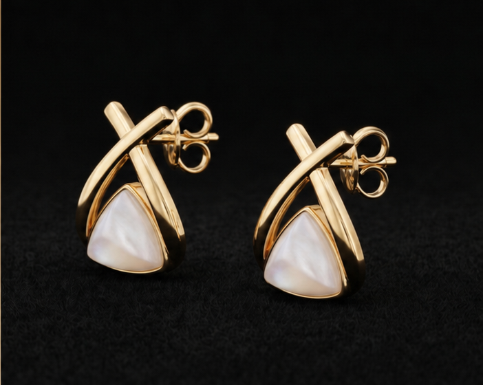 Elara Pearl Studs